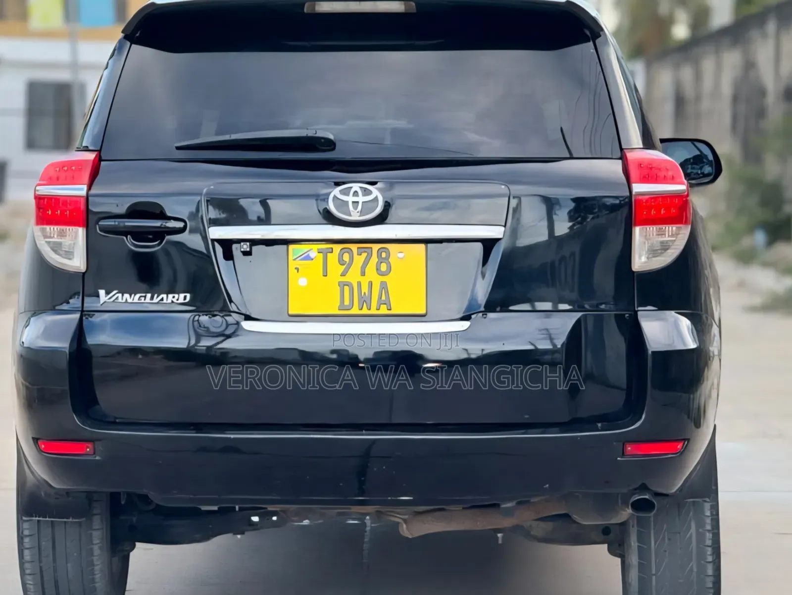 Toyota Vanguard 2010 Black