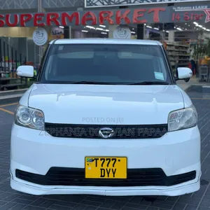 Toyota Corolla Rumion 2010 White