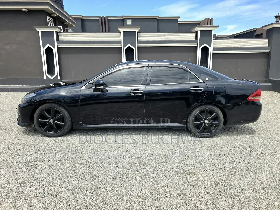 Toyota Crown 2009 Blue