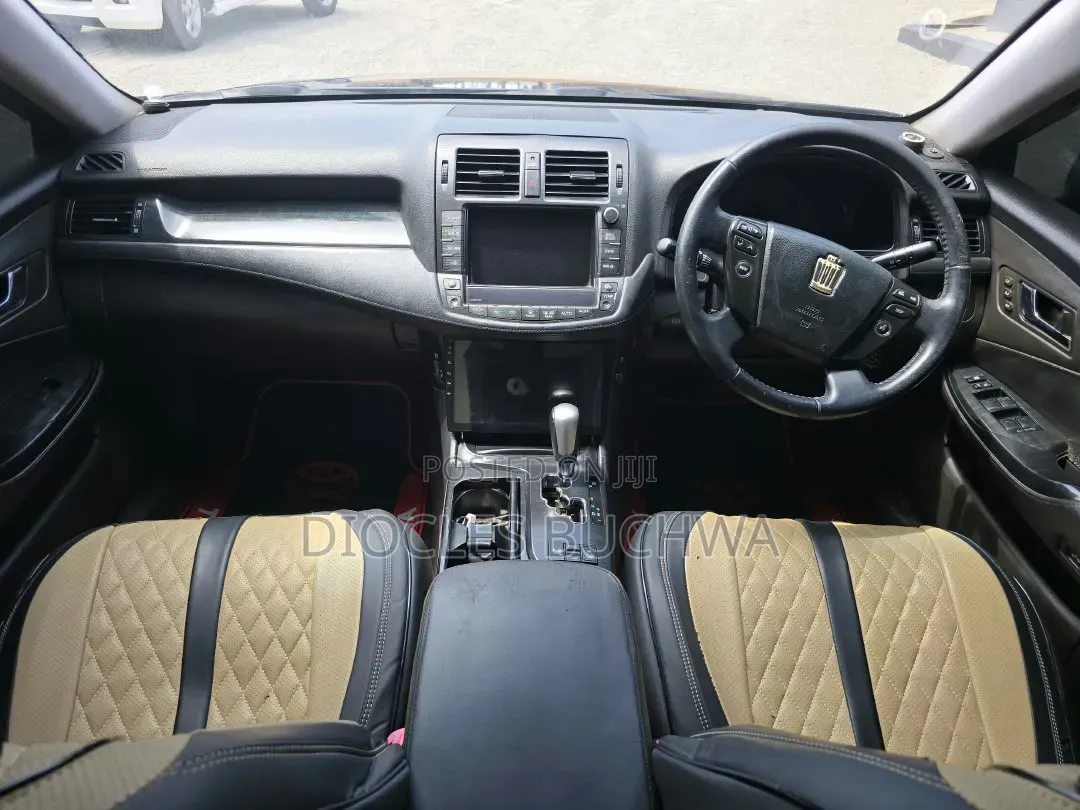Toyota Crown 2009 Blue