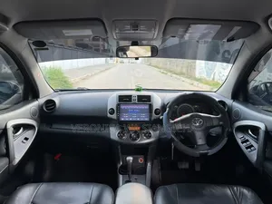 Toyota RAV4 2009