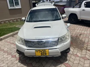 Subaru Forester 2010 White