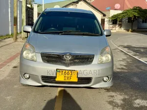Toyota Corolla Spacio 2004 Silver