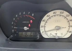 Toyota IST 2005 Gray