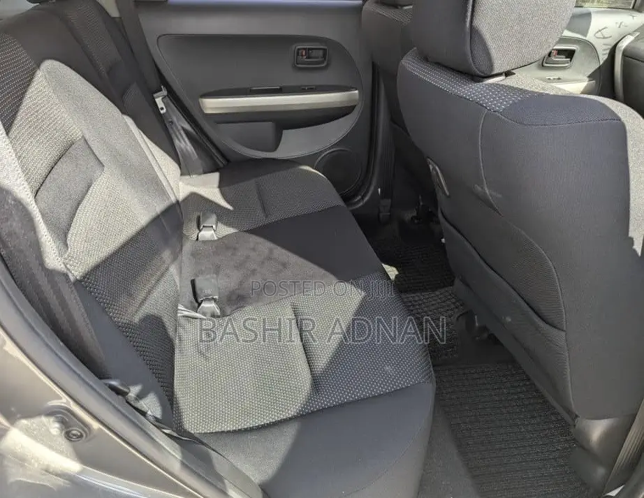 Toyota IST 2005 Gray