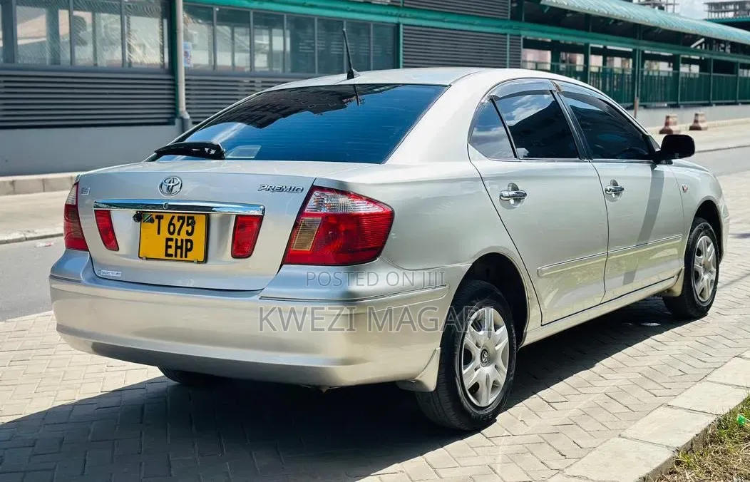 Toyota Premio 2004 Silver