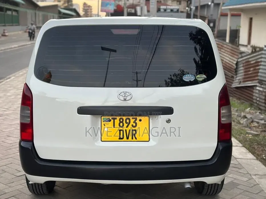 Toyota Probox 2007 White