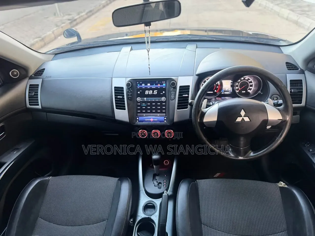 Mitsubishi Outlander 2010