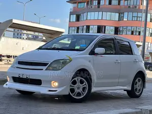 Toyota IST 2006 White