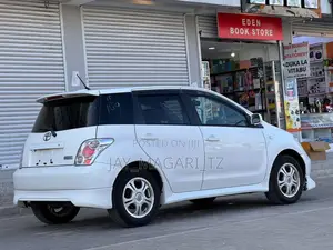Toyota IST 2006 White