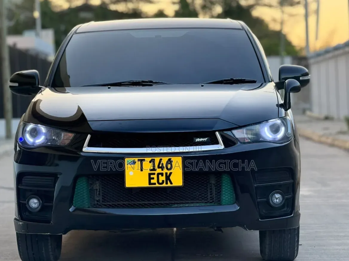 Mitsubishi Outlander 2010