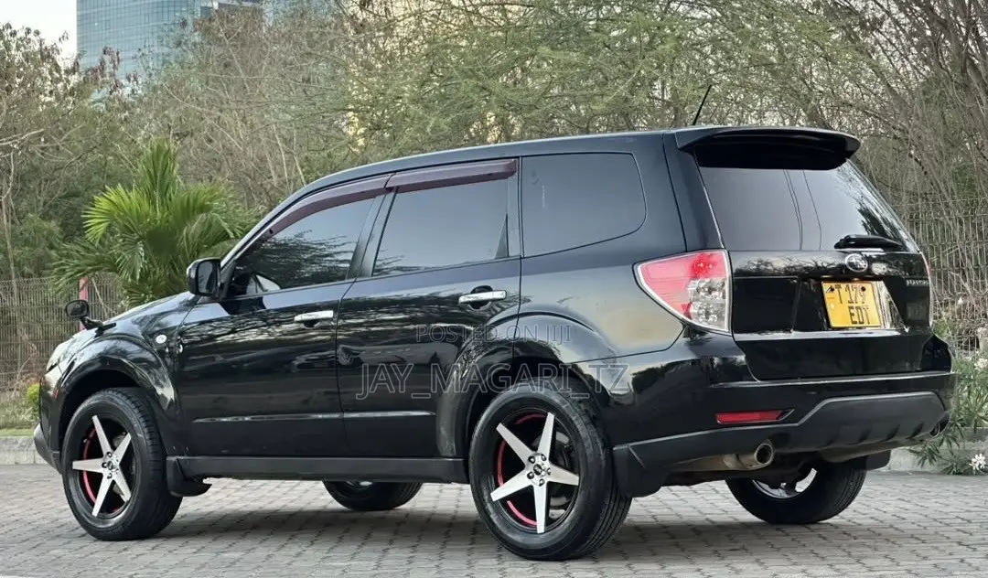 Subaru Forester 2010 Black