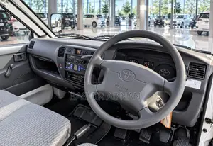 Toyota Townace Refrigerator (Mpya) Unregistered 900 Kg.