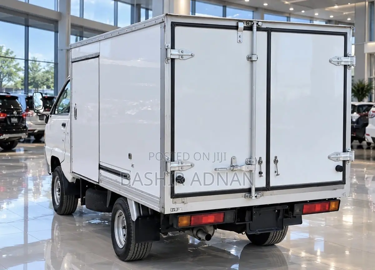Toyota Townace Refrigerator (Mpya) Unregistered 900 Kg.