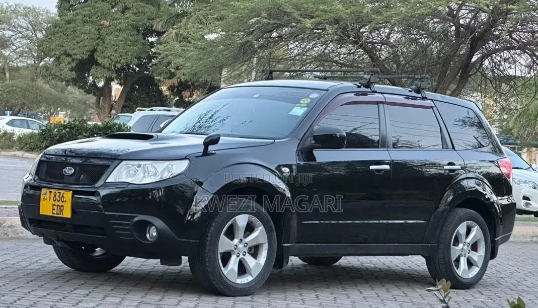 Subaru Forester 2010 Black