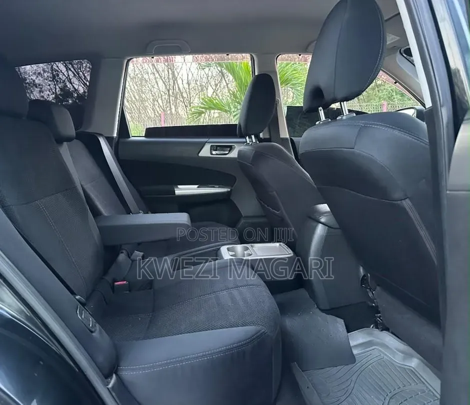 Subaru Forester 2010 Black