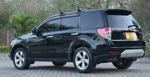 Subaru Forester 2010 Black