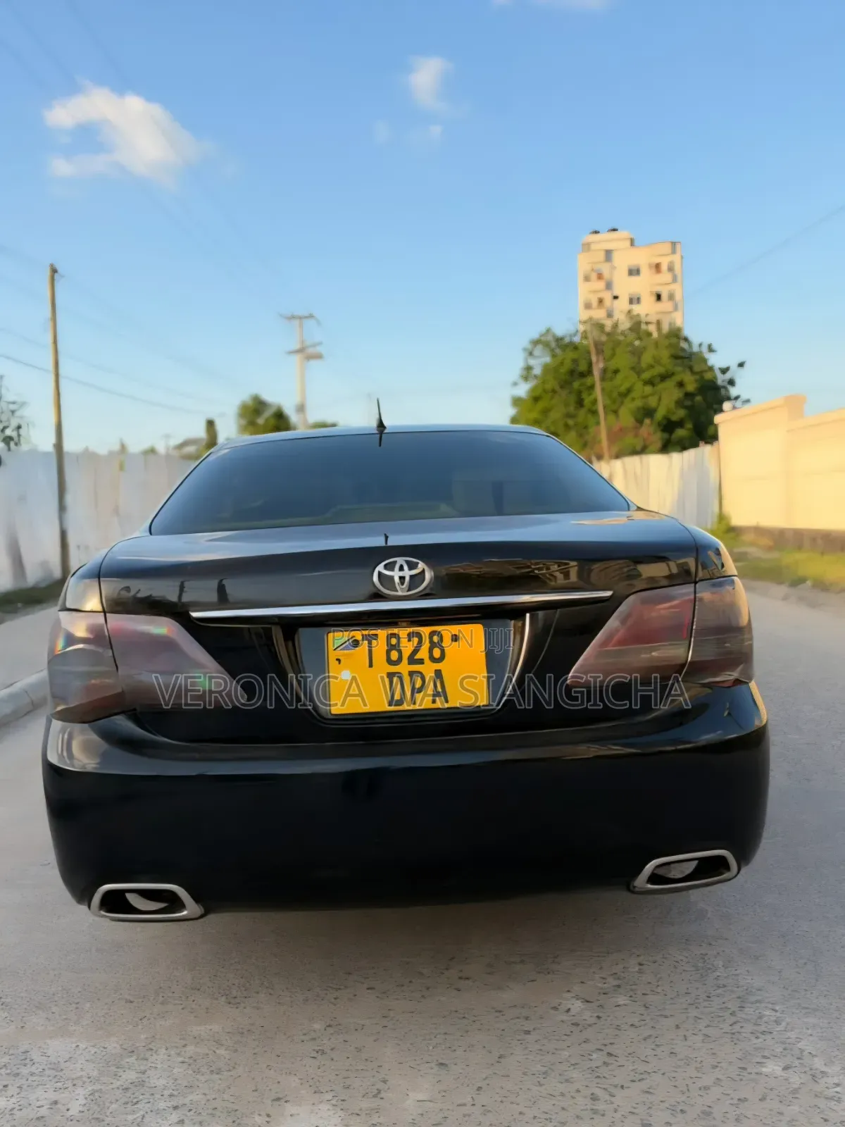 Toyota Crown 2010