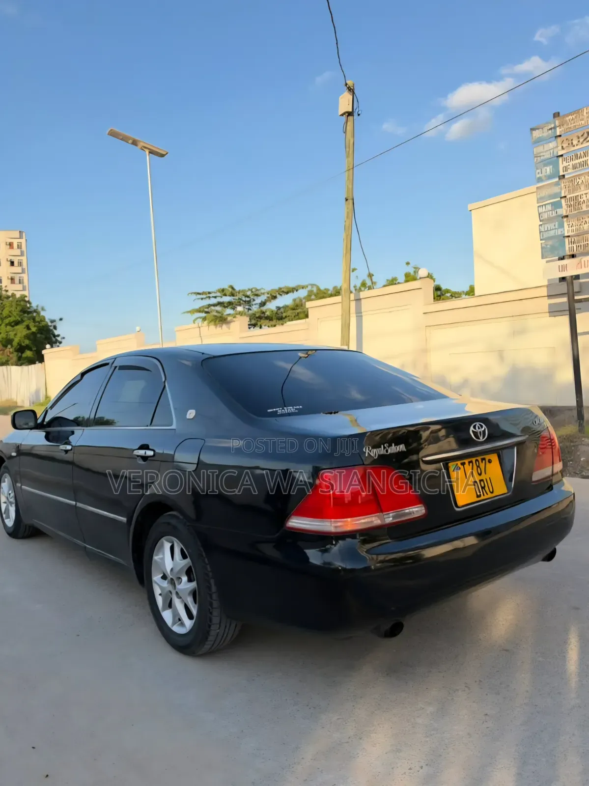 Toyota Crown Royale 2005