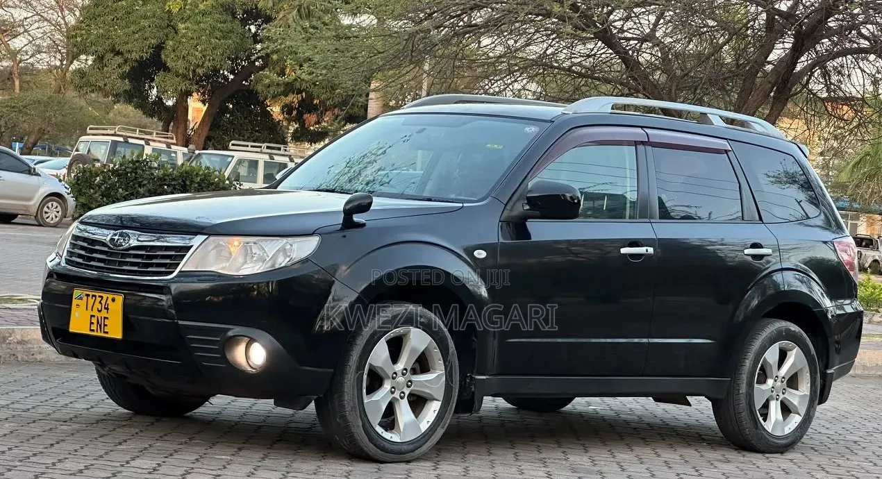 Subaru Forester 2010 Black
