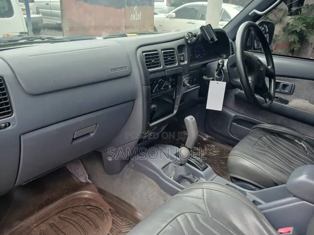 Toyota Hilux 2008 Gray