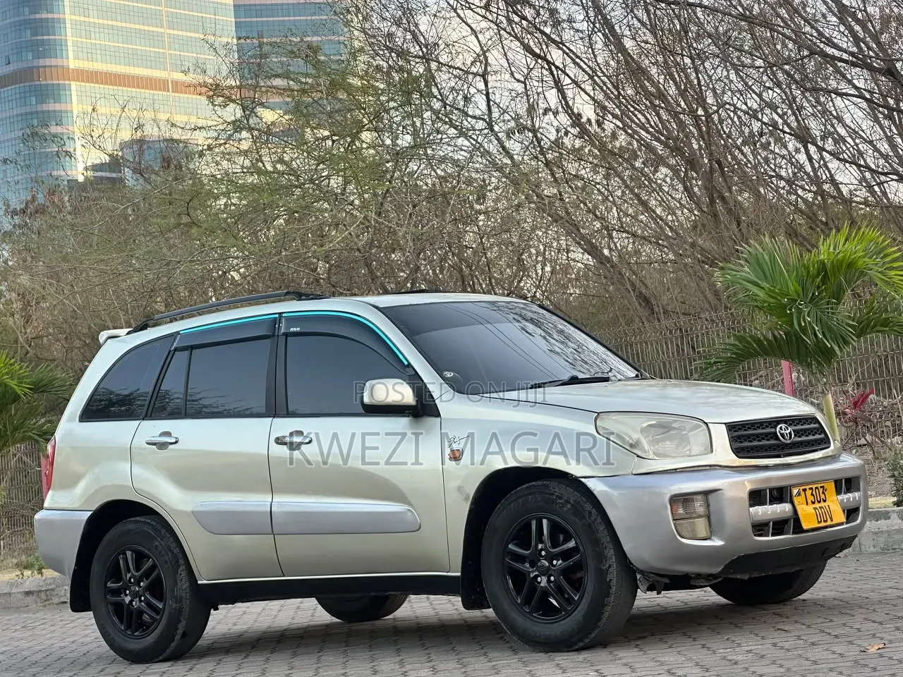 Toyota RAV4 2006 Gold