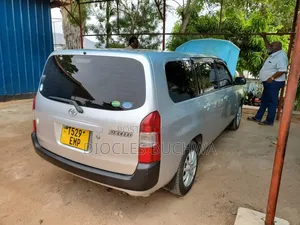 Toyota Succeed 2012 Silver