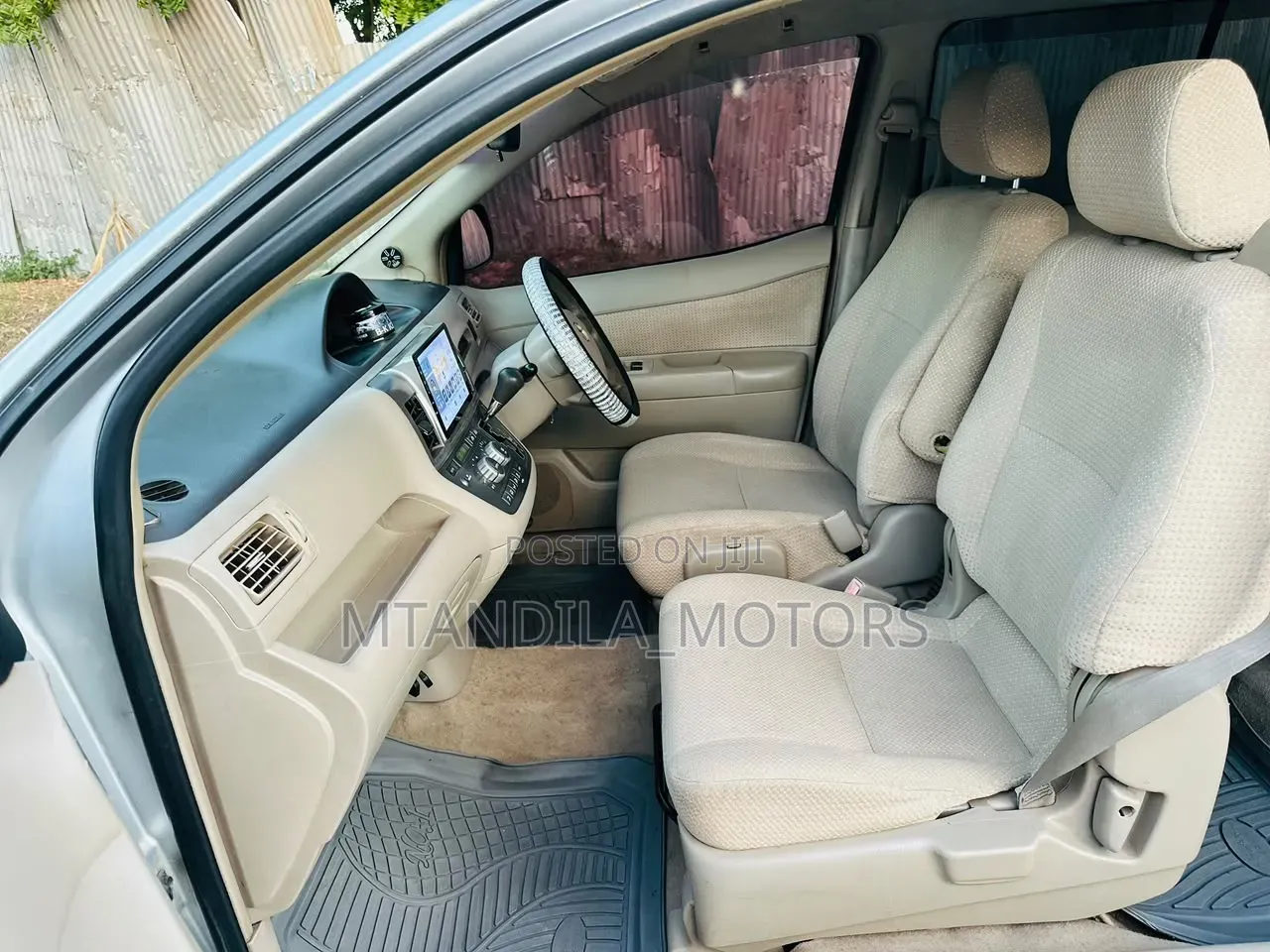 Toyota Raum 1.5 AWD 2006 Silver