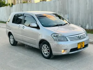 Toyota Raum 1.5 AWD 2006 Silver