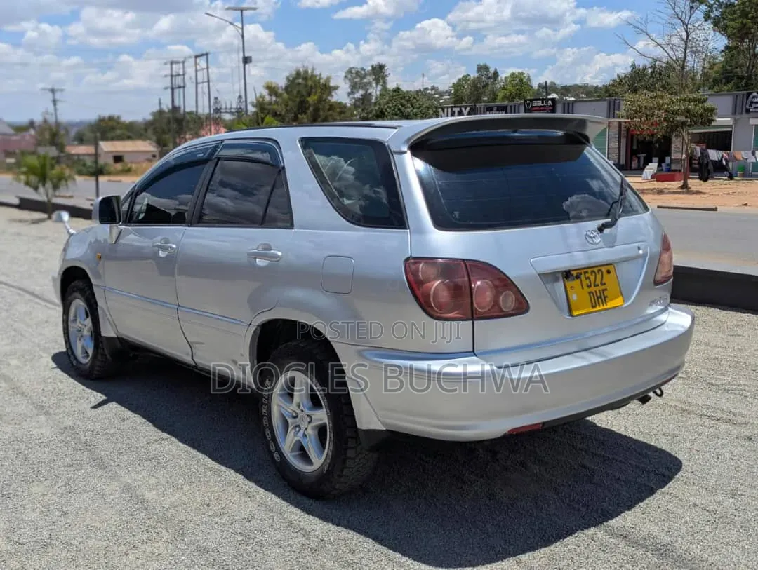 Toyota Harrier 2006 Silver