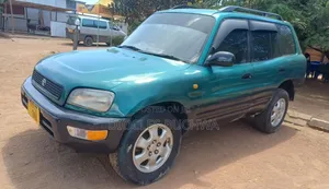 Toyota RAV4 1999 Green