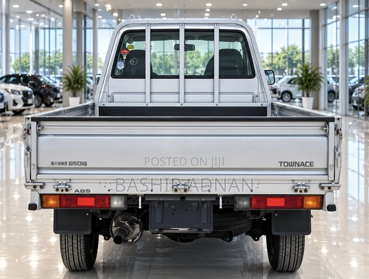 Toyota Townace Pickup 4wd Unregistered(mpya) Manual 850kg on Sale.