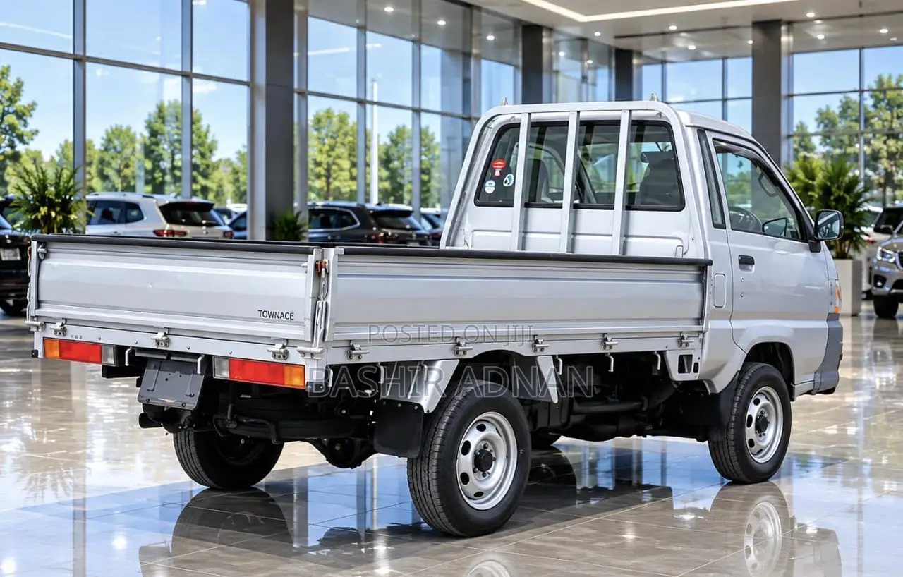 Toyota Townace Pickup 4wd Unregistered(mpya) Manual 850kg on Sale.
