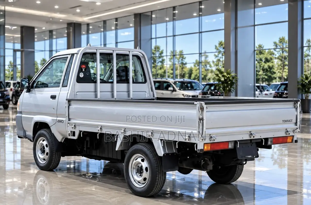 Toyota Townace Pickup 4wd Unregistered(mpya) Manual 850kg on Sale.