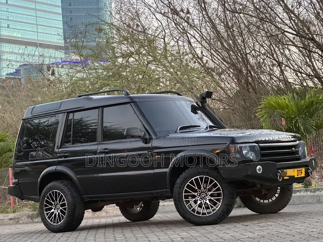 Land Rover Discovery Base AWD 1995 Black