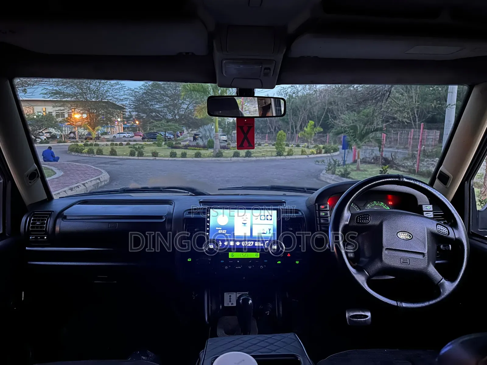 Land Rover Discovery Base AWD 1995 Black