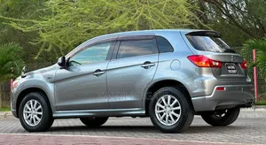 Mitsubishi RVR 2.0 2011 Gray