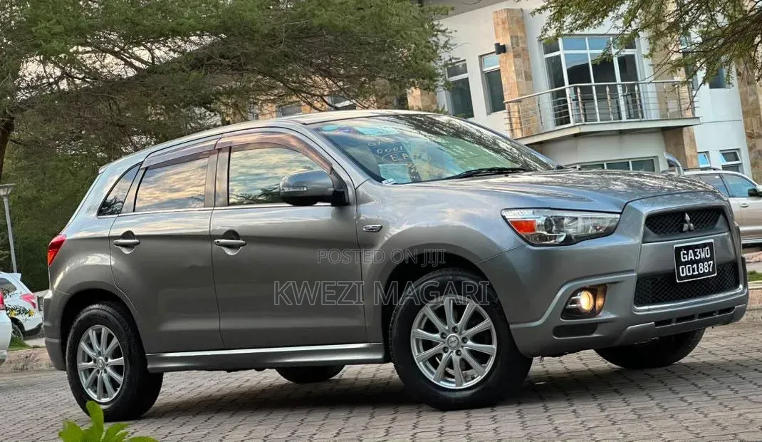 Mitsubishi RVR 2.0 2011 Gray