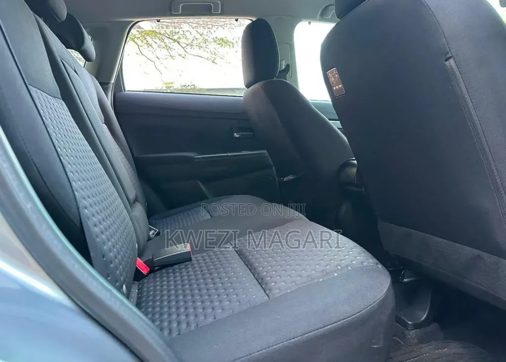 Mitsubishi RVR 2.0 2011 Gray