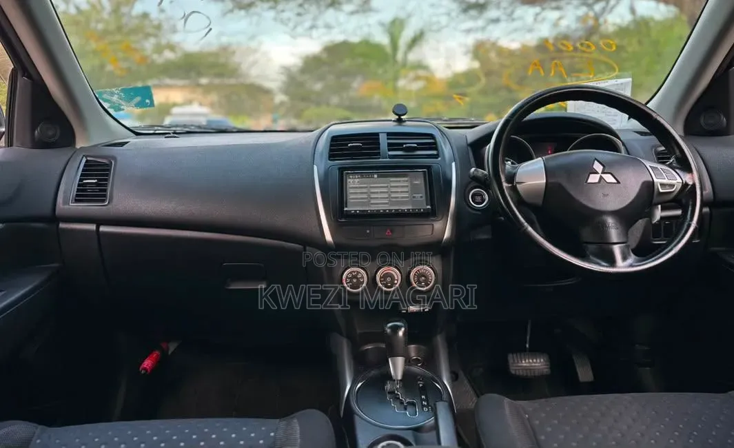 Mitsubishi RVR 2.0 2011 Gray