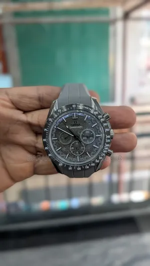 Omega Speedmaster "Grey Side of the Moon"