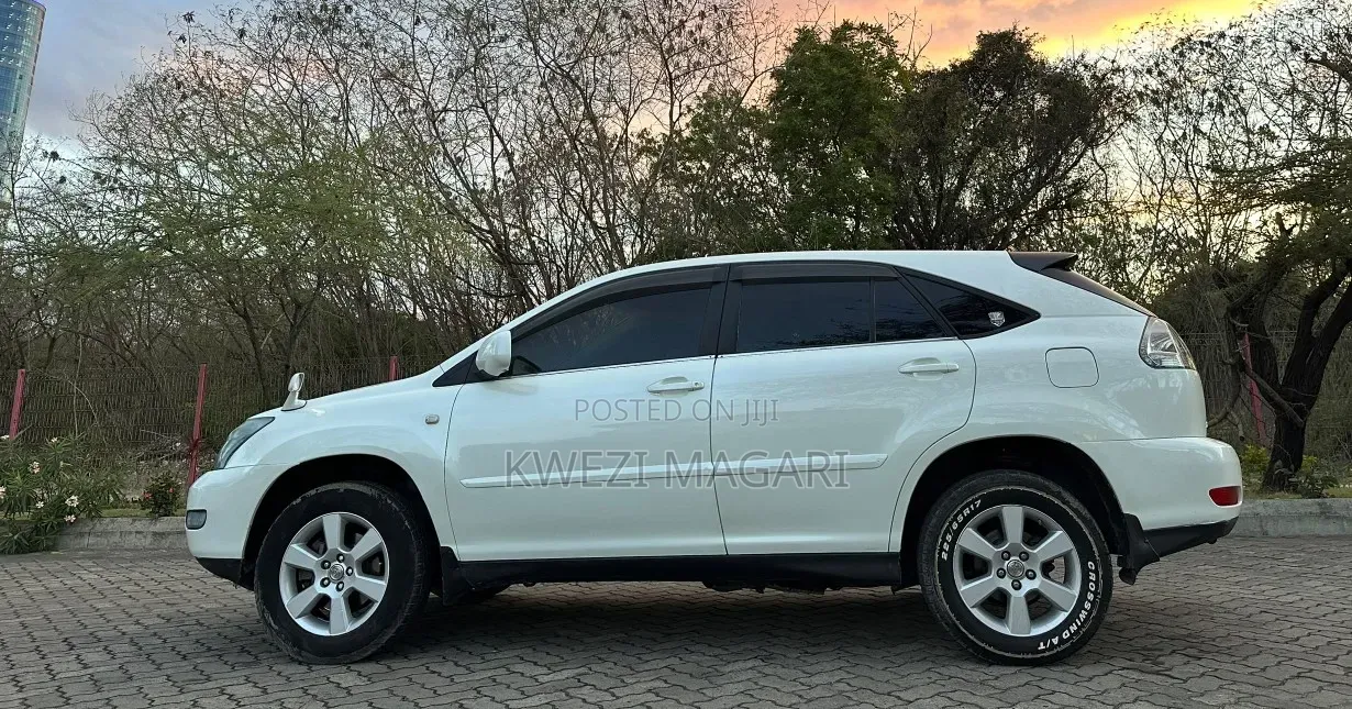 Toyota Harrier 2006 White