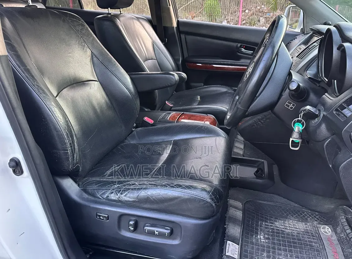 Toyota Harrier 2006 White
