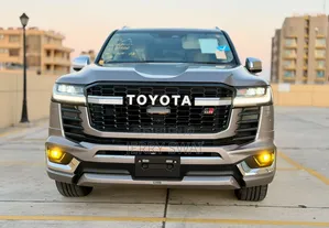 Toyota Land Cruiser 2025 Brown