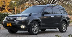 Subaru Forester 2012 Gray