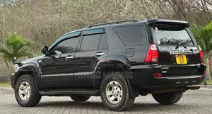Toyota Hilux Surf 2005 Black