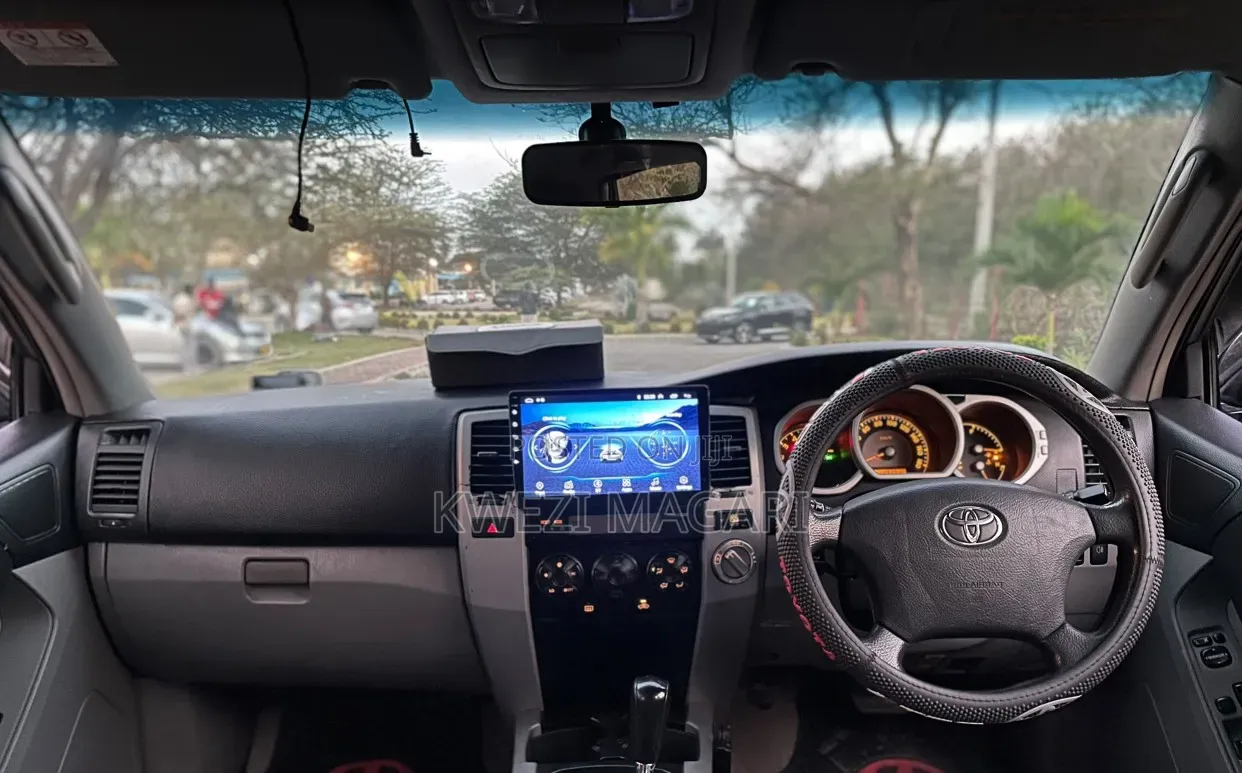 Toyota Hilux Surf 2005 Black