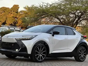 Toyota C-HR 2025 White