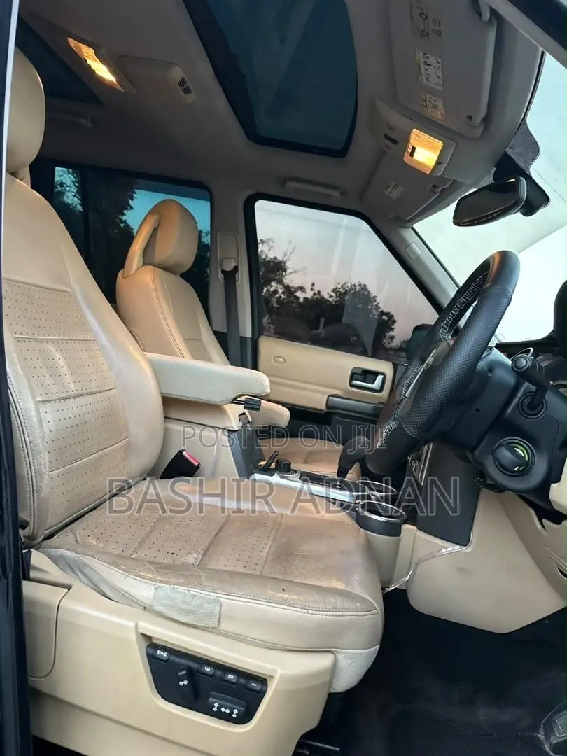 Land Rover Discovery 2004 Black