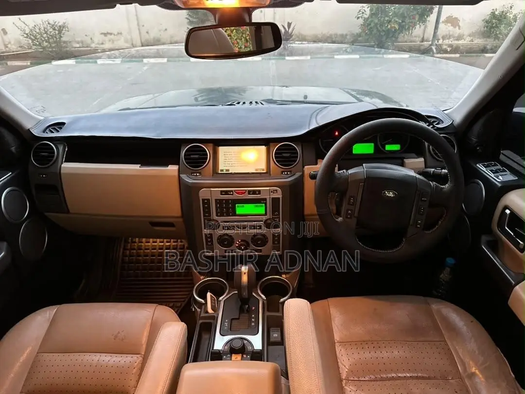Land Rover Discovery 2004 Black